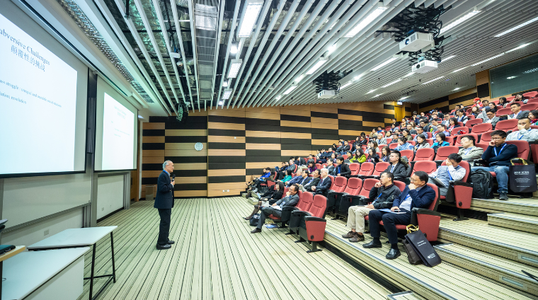 Public Speaking: Mastering the Basics for Beginners